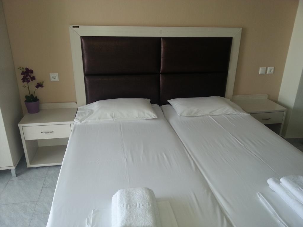 Alexandros Hotel Leptokarya  Room photo